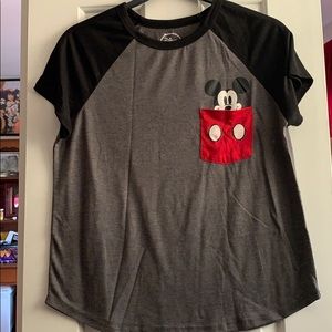 Super cute mickey tops